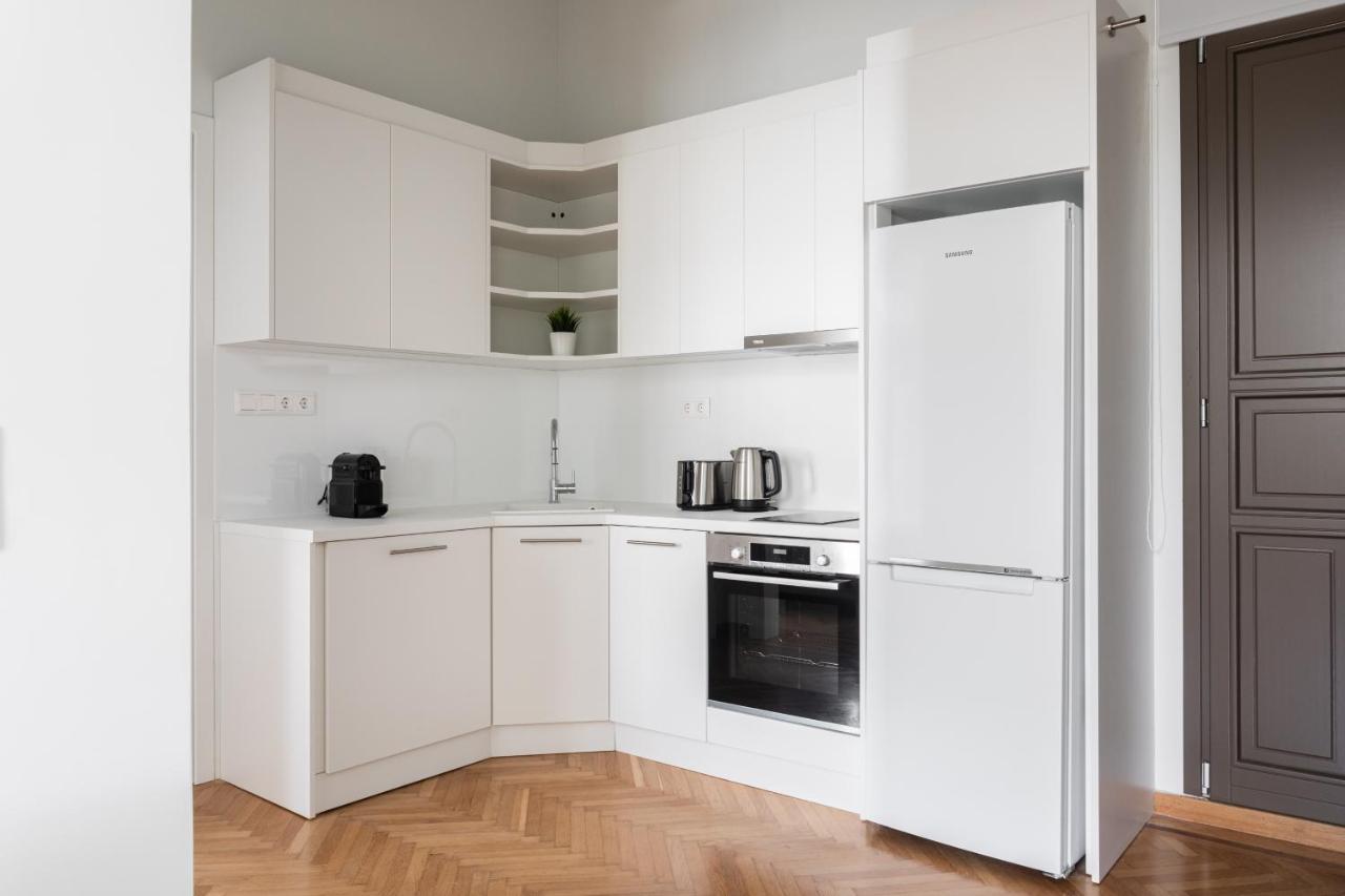 Elysian Apartments In Plaka By Upstreet เอเธนส์ ภายนอก รูปภาพ